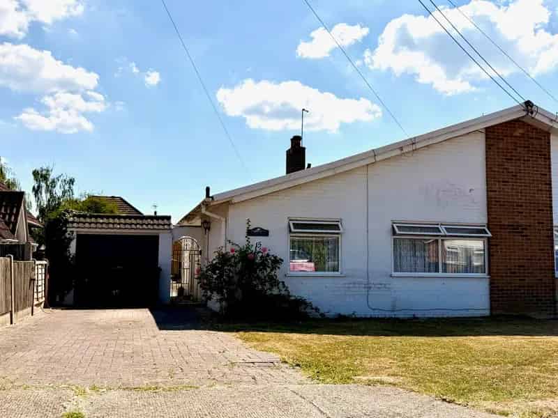 2 Bedroom Semi-Detached Bungalow for Sale