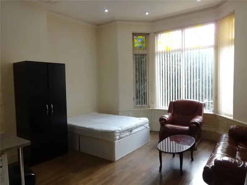 Studio to rent