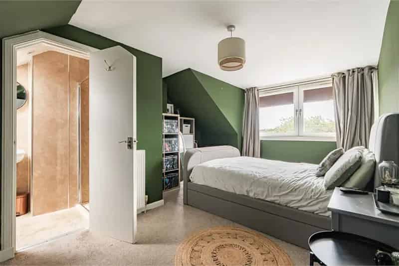 2 Bed Cottage with 1 Reception Room