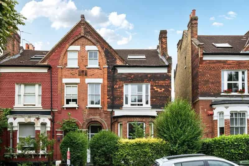 Charming Period Property near Hilly Fields Park