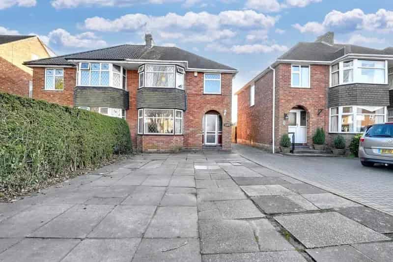 3 Bedroom House For Sale