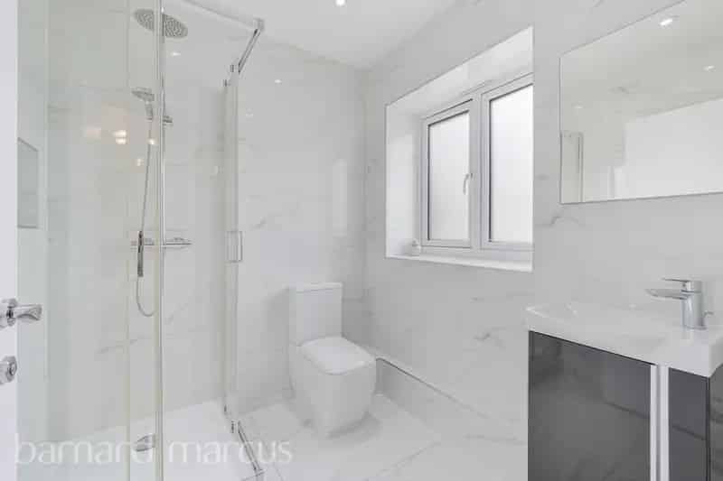 Spacious 2-Bedroom Apartment with EV Charging