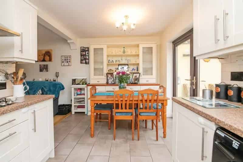 Three Bedroom House Near Sandwell & Dudley