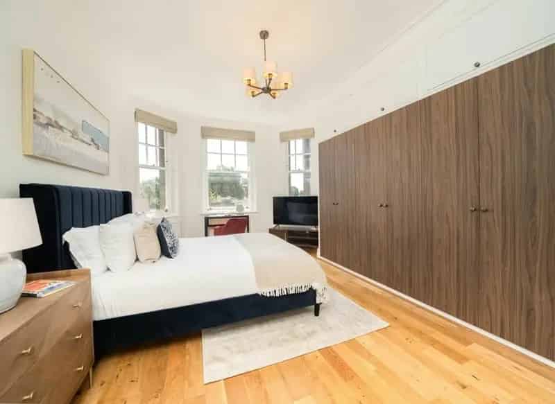 Luxury 5-Bedroom Apartment in Kensington's Oakwood Court