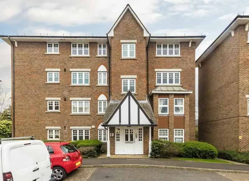 Two Bedroom Flat Near Streatham Train Station