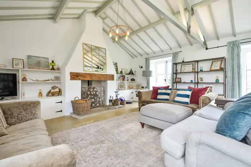 6 Bedroom Barn Conversion Westbourne Hampshire