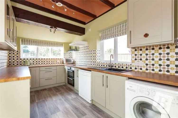 3 Bed Detached House For Sale