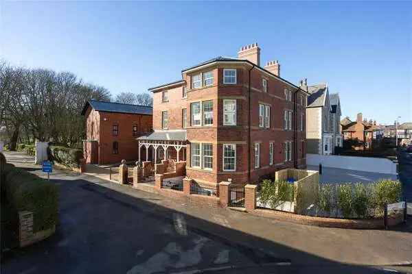 Penthouse Apartment in Endsleigh Convent Filey