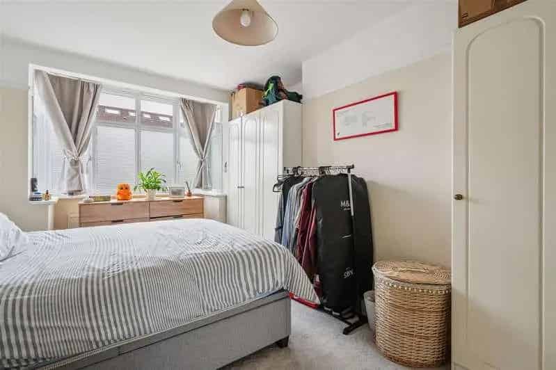 2 Bed Flat for Sale - Ground Floor Maisonette with Private Garden