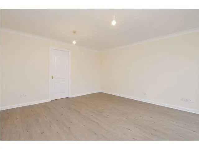 2 bedroom flat  for sale