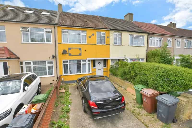 3 Bedroom Terraced House for Sale Near Chadwell Heath Station