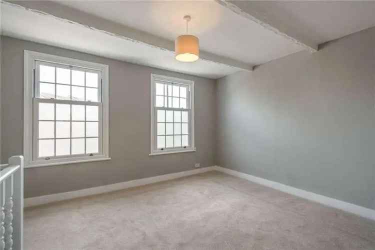 2 Bed Flat for Sale near Peckham Rye Park