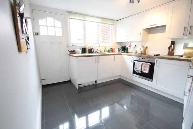 2 Bedroom Bungalow for Sale Near Town Centre