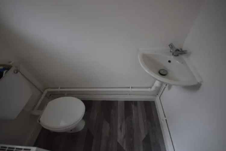 3 Bedroom House To Rent