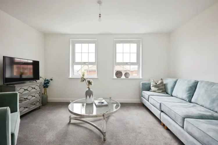 3 Bedroom Townhouse with Ensuite and Solar Panels
