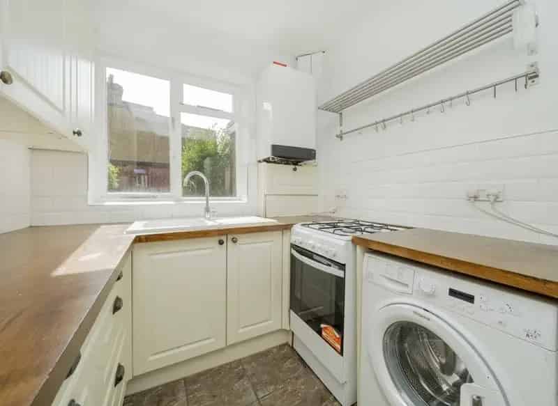 2 Double Bedroom House Near Bounds Green