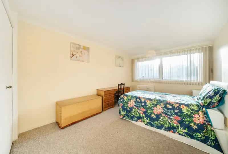 2 Double Bedroom Apartment for Sale - Henbury Gardens