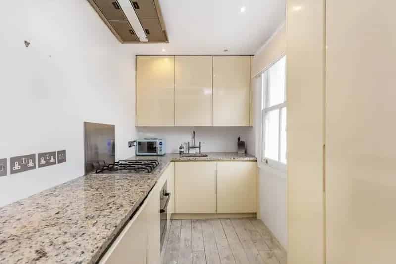 Flat For Sale , London, England