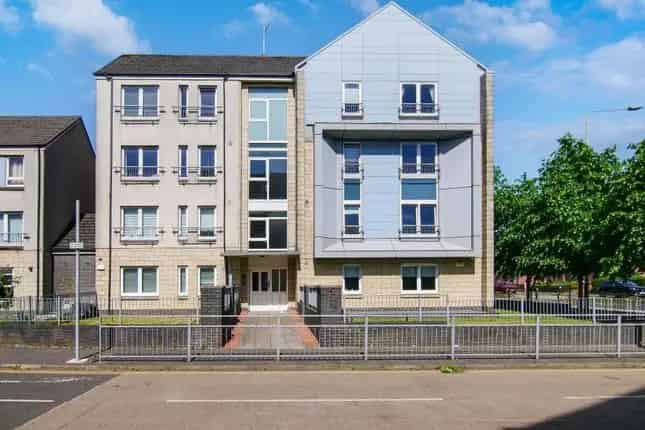 Flat for Sale in Belvidere Gate Glasgow G31