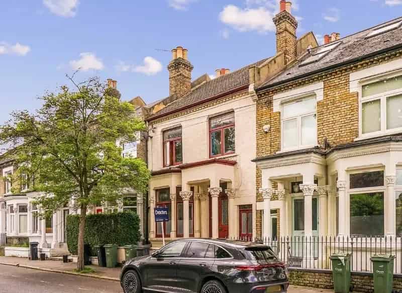 Four Bedroom House Near Brixton Clapham