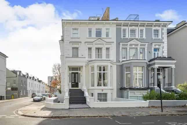 Belsize Park Gardens 3 Bed Apartment for Sale