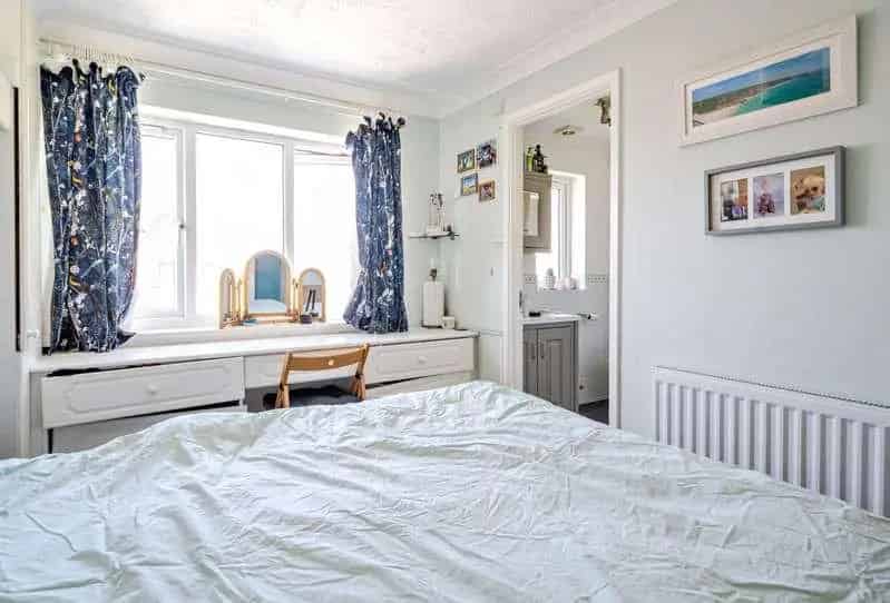 3 Bed Detached House For Sale