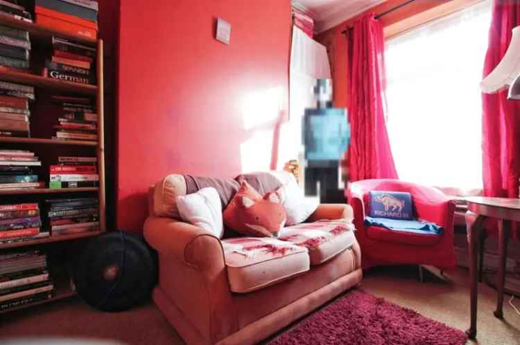 2 Bedroom Terraced House in Roath - Development Potential