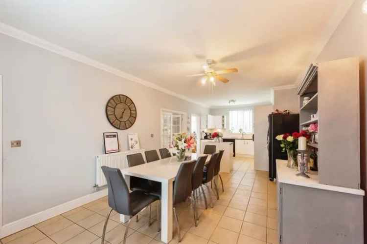 Luxury 4-Bedroom Home in Methwold