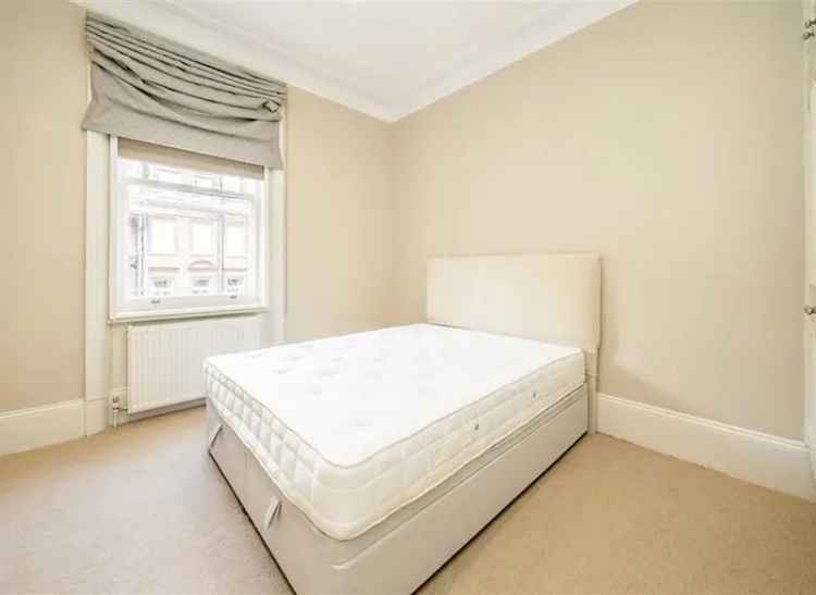 Flat For Sale in London, England