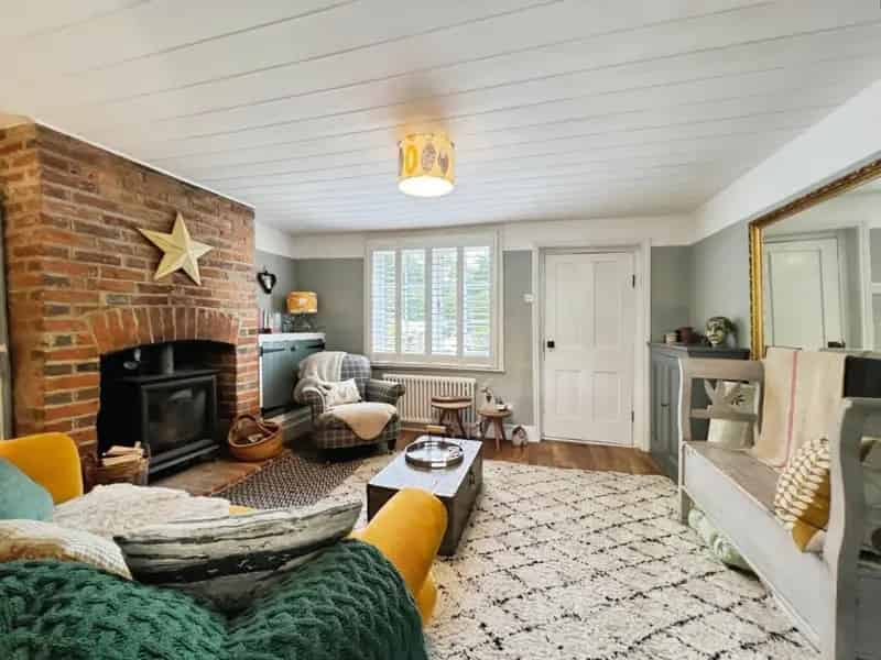 2 Bedroom Period Cottage Appledore Charming Character Features Garden Parking