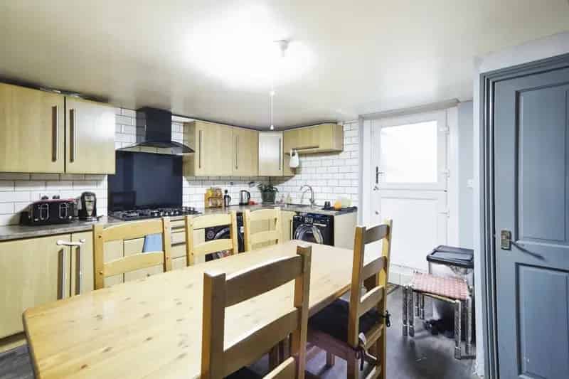 Four Bedroom Terraced House For Sale