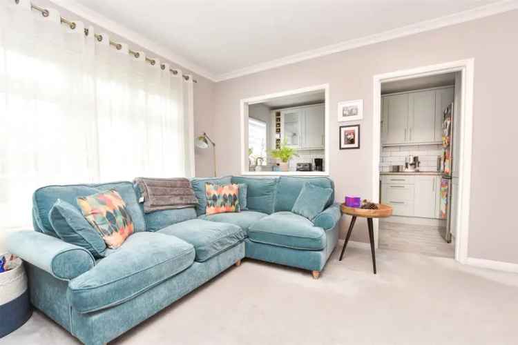 2 Bedroom Apartment for Sale Near Leatherhead Station