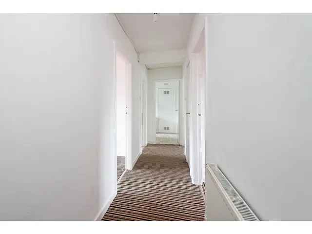 2 bedroom flat  for sale