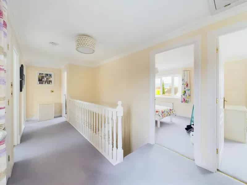 4 Bed Detached House for Sale