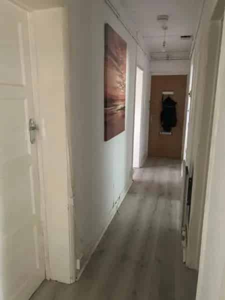 Ground Floor 1 Bedroom Flat with 2 Balconies and Garden