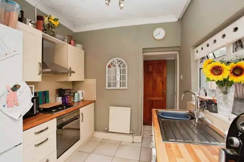 3 Bedroom Terraced House Caerphilly Town Centre