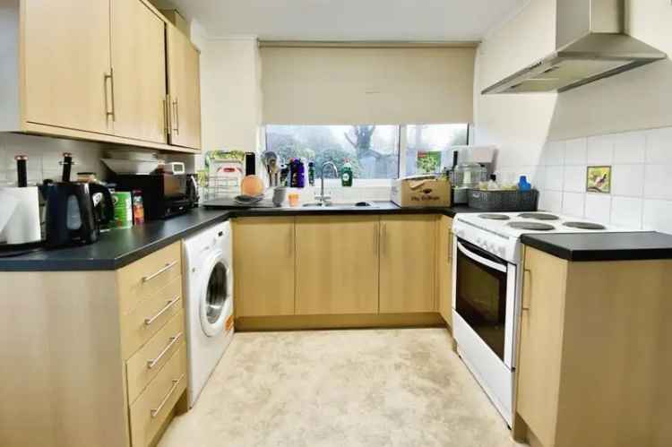 3 Bedroom Semi Detached House Stapleton Bristol BS16