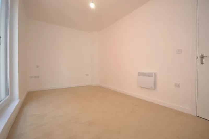 1 Bedroom Apartment To Let Reading Town Centre June 23