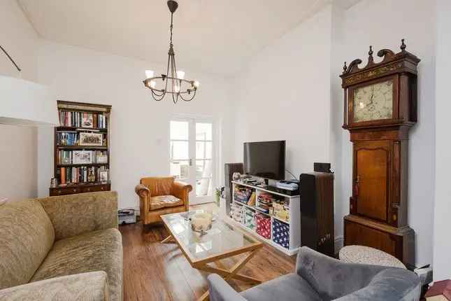 Terraced house to rent in Bushwood Road, Kew TW9