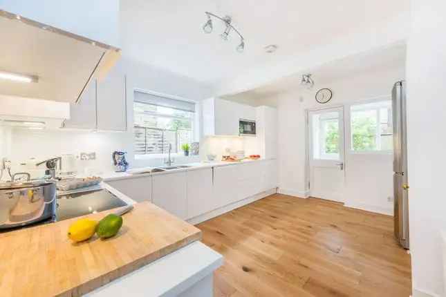 Semi-detached house to rent in Belleville Road, Between The Commons, London SW11