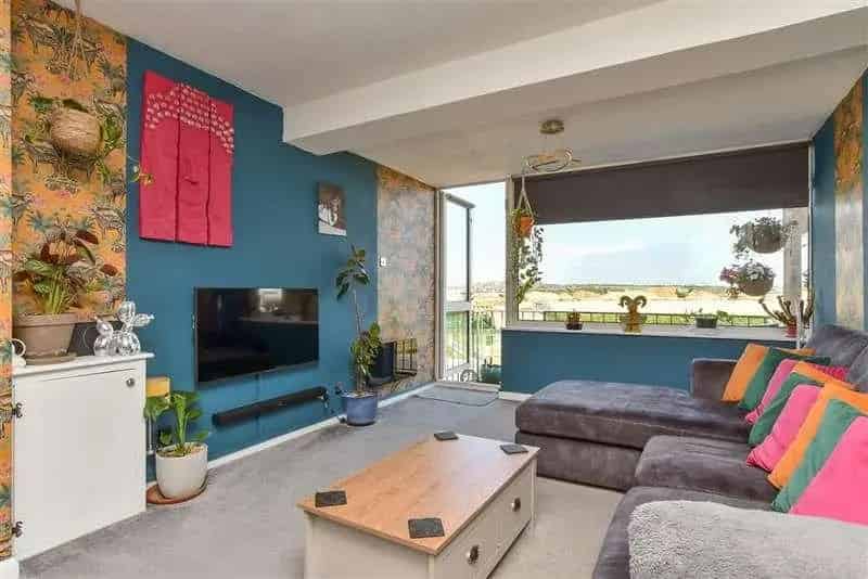 2 Bed Flat for Sale near West Quay Beach