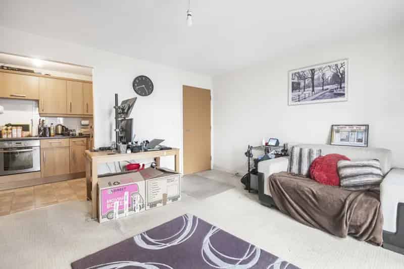 1 Bedroom Apartment For Sale Far Reaching Views