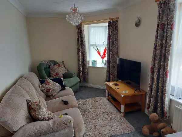 Flat For Rent in Gosport, England