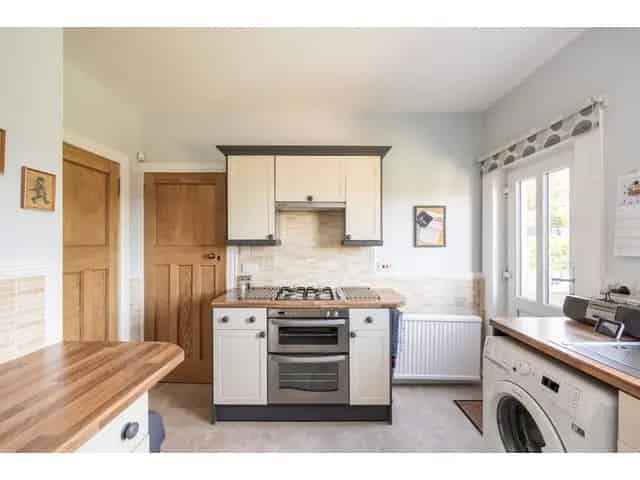 4 Bedroom Flat for Sale: Main Door Ground Floor Villa