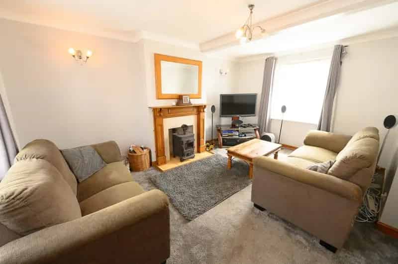 3 Bedroom House for Sale Kingswood Soundwell