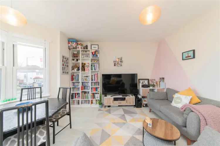 2 Bedroom Flat House to Rent