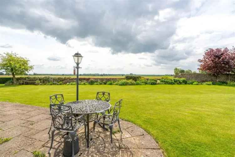 3 Bedroom Detached House For Sale in Gloucestershire