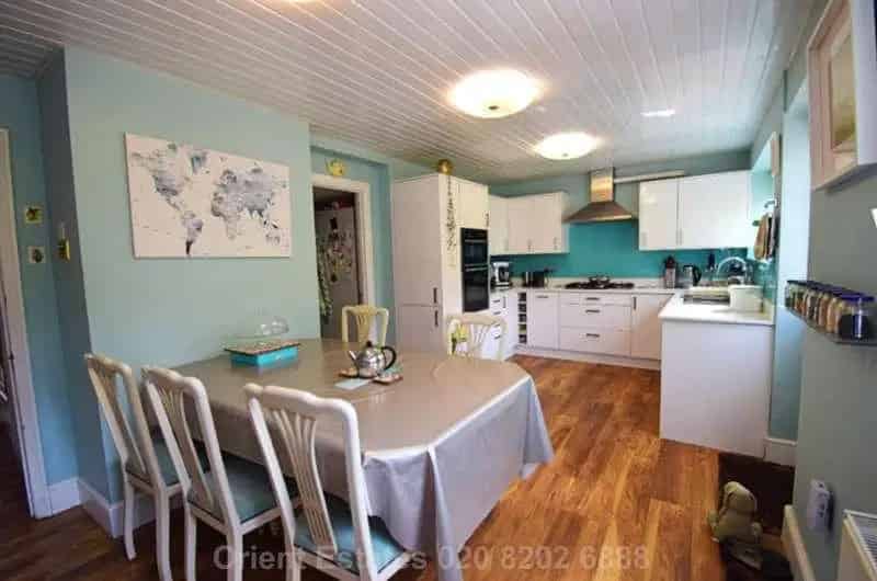 5 Bed Semi-Detached House for Sale