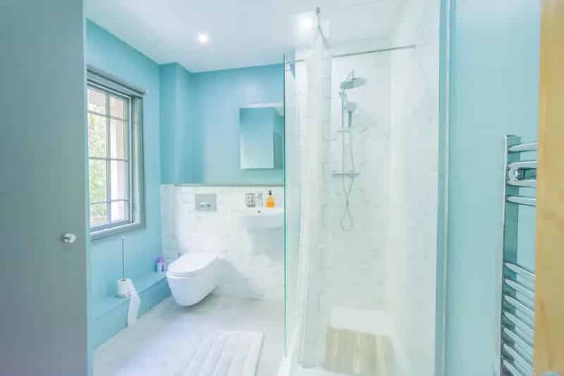 1 Bedroom Apartment Modern Furnished Great Location