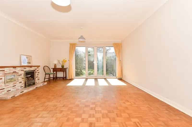 2 Bedroom Semi-Detached Bungalow for Sale